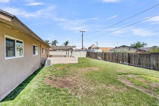 24933 Dracaea Ave, Moreno Valley, CA 92553 - fenced backyard with a pergola