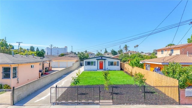 1026 W 109th St, Los Angeles, CA 90044 - view of front of house with a fenced front yard