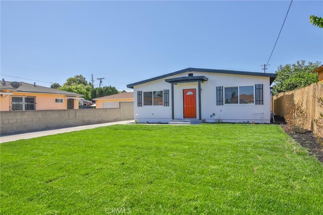 1026 W 109th St, Los Angeles, CA 90044 - view of front facade with a fenced backyard