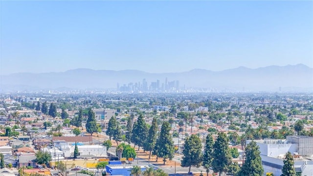 1026 W 109th St, Los Angeles, CA 90044 - aerial overview of property's location featuring a mountainous background