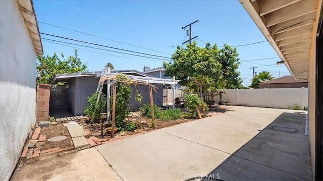 3139 W 152nd Pl, Gardena, CA 90249 - fenced backyard featuring a patio