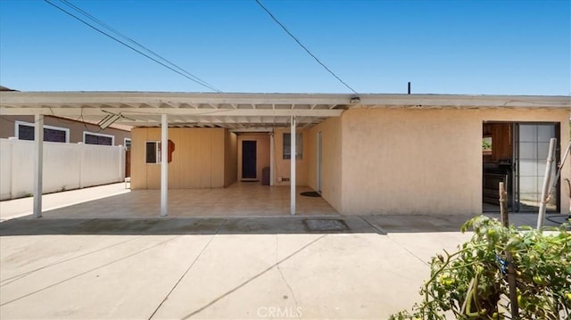 3139 W 152nd Pl, Gardena, CA 90249 - back of property with an attached carport and stucco siding