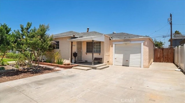 3139 W 152nd Pl, Gardena, CA 90249 - view of front of property featuring a garage and stucco siding