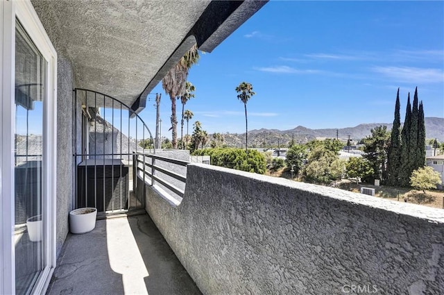 250 W Spazier Ave Unit 209, Burbank, CA 91502 - balcony with a mountain view