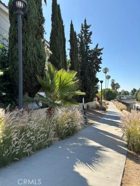 250 W Spazier Ave Unit 209, Burbank, CA 91502 - view of road with street lighting