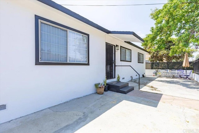 53945 S 36th St, San Diego, CA 92113 - view of patio