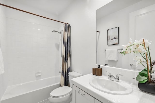 19162 Lauren Ln, Saugus, CA 91350 - full bath featuring vanity and shower / bath combination with curtain