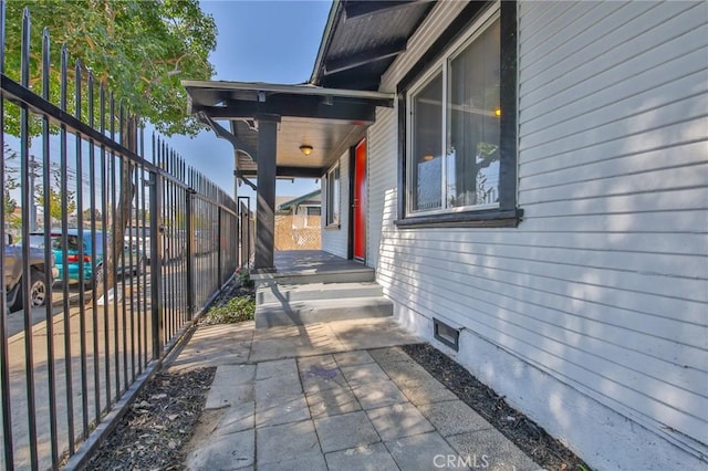 1327 Exposition Blvd, Los Angeles, CA 90018 - view of side of home