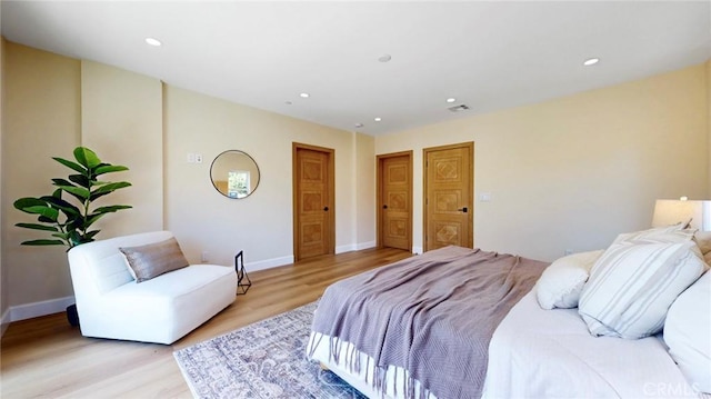 421 N Catalina St, Burbank, CA 91505 - bedroom with light wood finished floors and recessed lighting