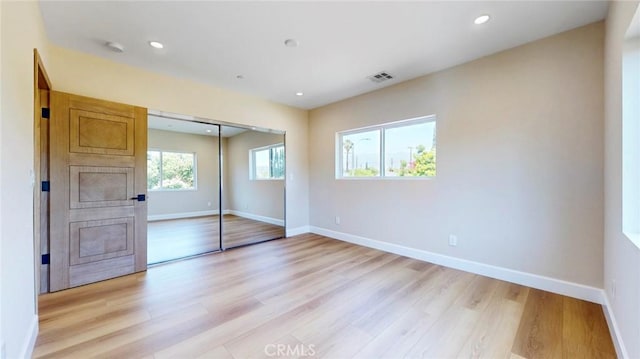 421 N Catalina St, Burbank, CA 91505 - unfurnished bedroom with light wood-style flooring, a closet, and recessed lighting