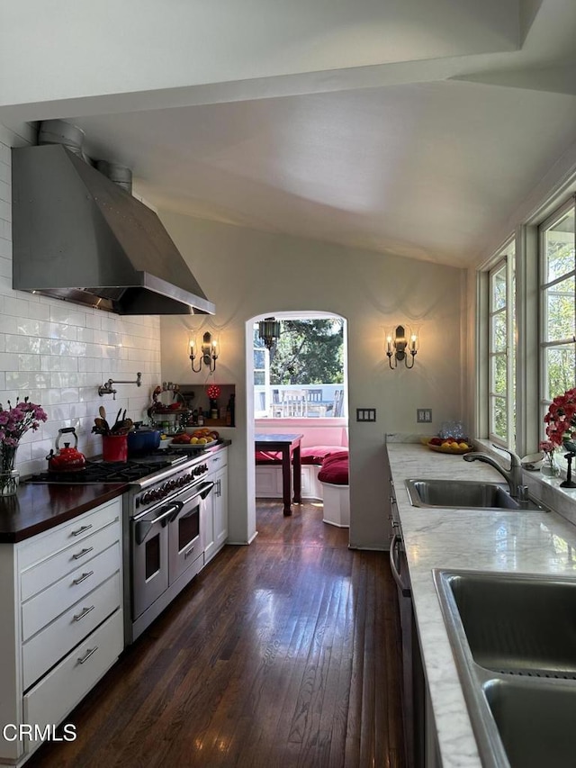8855 St Ives Dr, Los Angeles, CA 90069 - photo 15