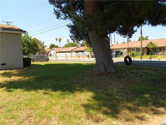 4121 Harrison St, Riverside, CA 92503 - view of yard