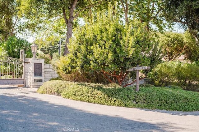 40 Bobcat Springs Rd, Buellton, CA 93427 - community sign with a gate