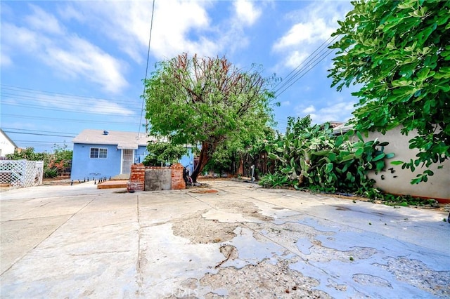 13018 Rosecrans Ave, Norwalk, CA 90650 - view of patio