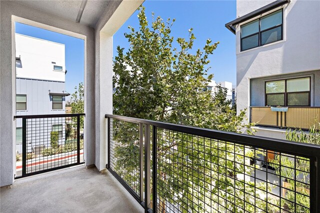 944 N Divino Privado Unit 57, Ontario, CA 91764 - view of balcony