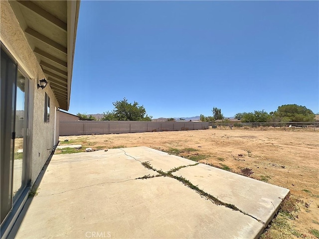 22241 Cholena Rd, Apple Valley, CA 92307 - fenced backyard with a patio area
