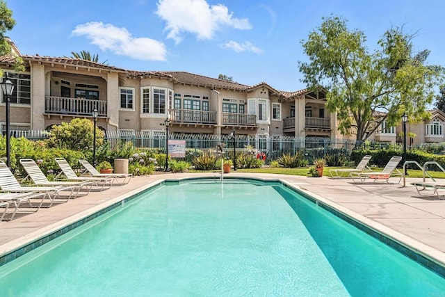3428 Cameo Dr # 49, Oceanside, CA 92056 - community pool with a patio area