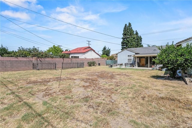 1932 S Orange Ave, West Covina, CA 91790 - view of yard featuring a patio