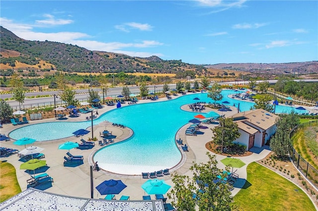 1281 Windmill Rd, Rancho Mission Viejo, CA 92694 - view of pool featuring a mountain view