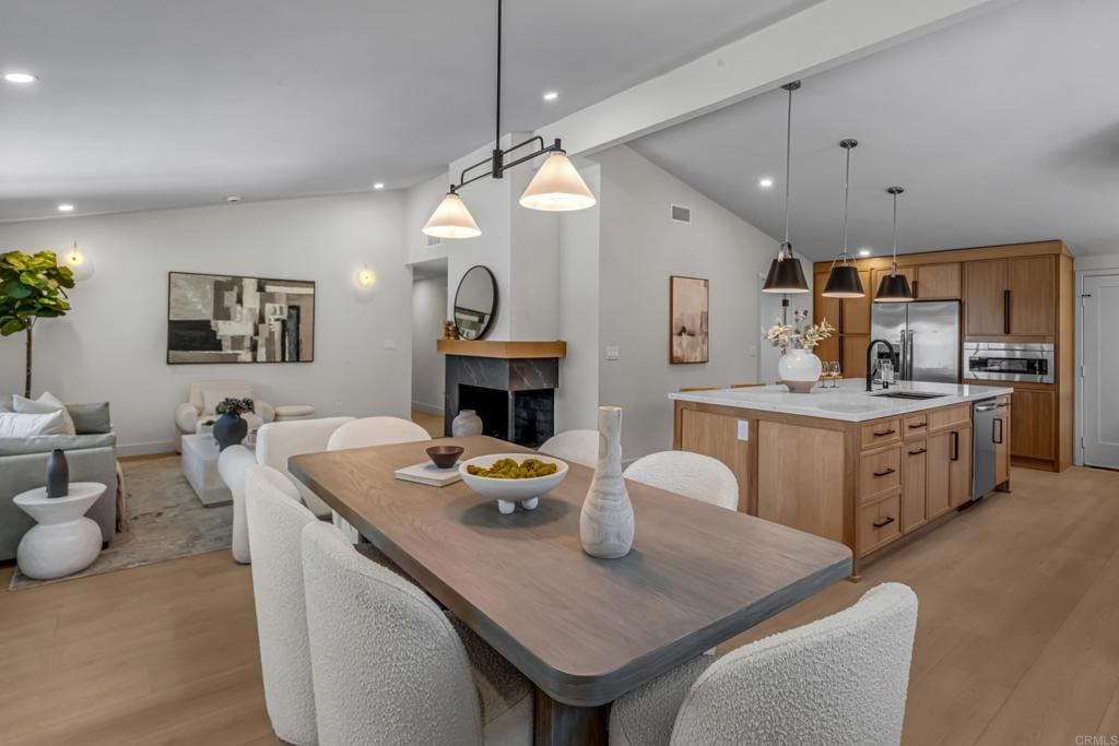 20850 Collins St, Woodland Hills, CA 91367 - photo 1