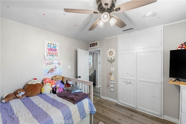42545 30th St W, Lancaster, CA 93536 - bedroom featuring light wood-type flooring, ceiling fan, and a closet