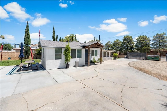 42545 30th St W, Lancaster, CA 93536 - view of front facade with stucco siding