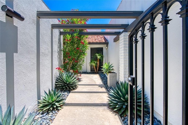 2008 Baja, Newport Beach, CA 92660 - entrance to property with stucco siding