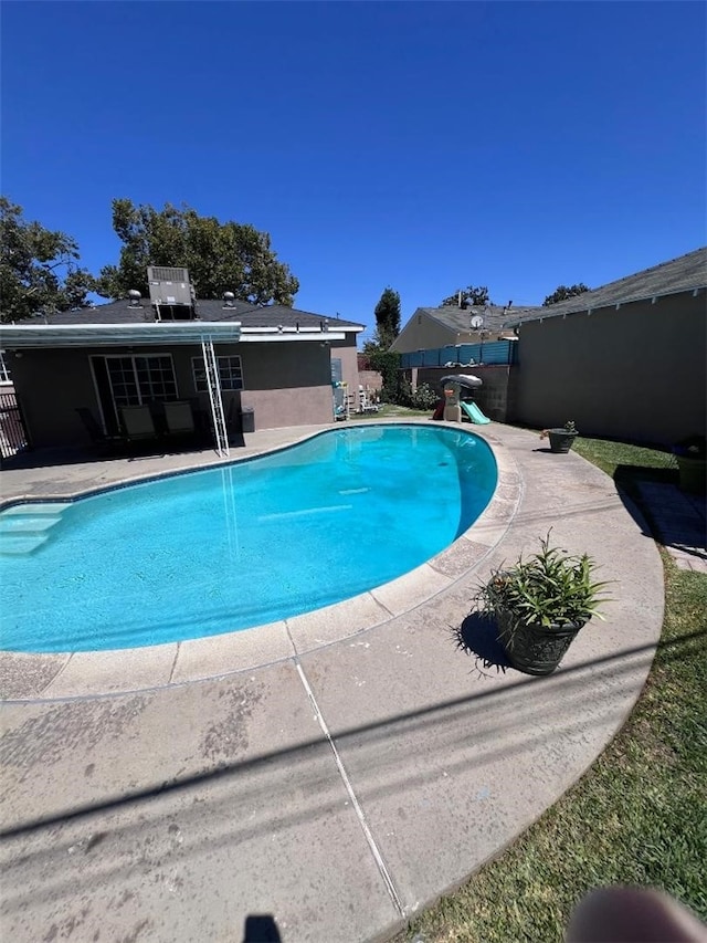 4552 Shasta Pl, El Monte, CA 91731 - view of swimming pool with a patio