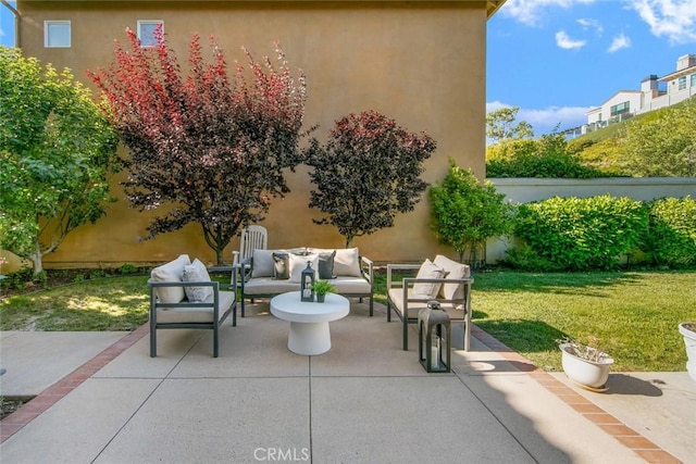 14 Pavona, Newport Coast, CA 92657 - view of patio featuring an outdoor hangout area