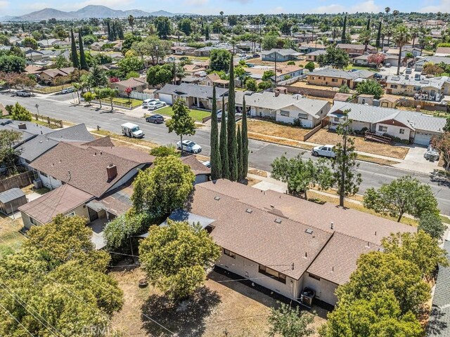 971 N Clifford Ave, Rialto, CA 92376 - aerial view of residential area featuring mountains