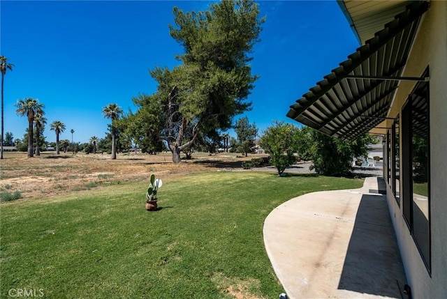 26409 Brandywine Ct, Menifee, CA 92586 - view of grassy yard