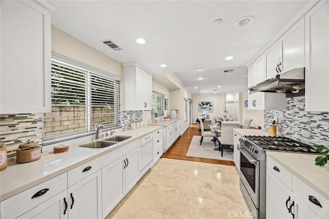 826 Country Oaks Ln, Arcadia, CA 91006 - kitchen with high end range, white dishwasher, backsplash, and recessed lighting