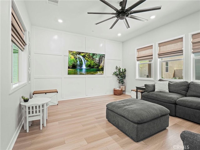 27717 Knoll View Pl, Valencia, CA 91381 - living area featuring a ceiling fan, recessed lighting, and light wood-type flooring
