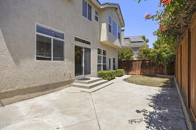 724 Parrish St, Ventura, CA 93003 - fenced backyard with a patio area