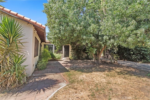 733 W 24th St, San Bernardino, CA 92405 - view of grassy yard