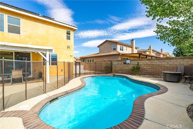 43145 62nd St W, Lancaster, CA 93536 - view of pool featuring a patio area and a fenced backyard