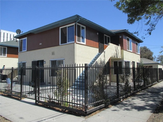 342346 W Palm St, Compton, CA 90220 - view of front of home featuring stucco siding