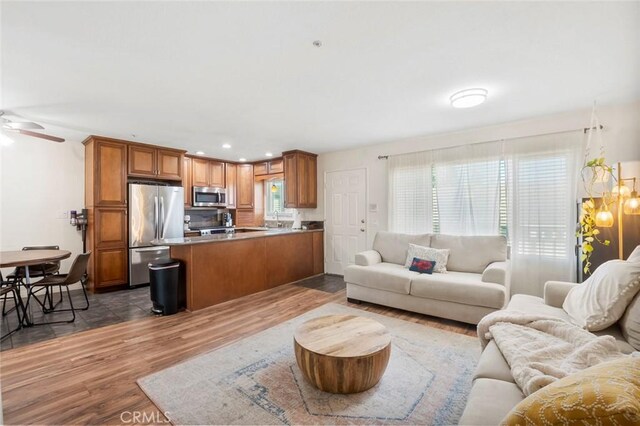 631 7th St Unit 11, Imperial Beach, CA 91932 - living room featuring wood finished floors, a ceiling fan, and recessed lighting