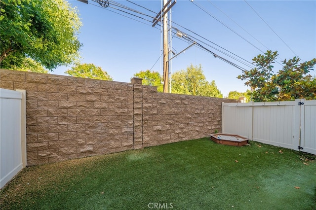 797 Plum Ln, Pomona, CA 91767 - view of fenced backyard