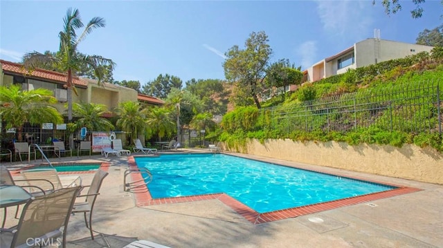 9436 Via Monique, Burbank, CA 91504 - community pool with a patio area