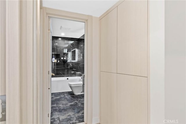 9436 Via Monique, Burbank, CA 91504 - view of hallway