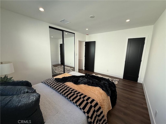 17532 Hamlin St, Lake Balboa, CA 91406 - bedroom featuring wood finished floors, recessed lighting, and a closet