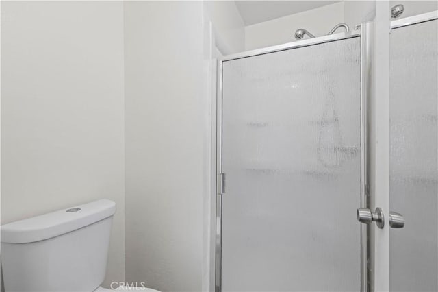 18165 Sundowner Way Unit 914, Canyon Country, CA 91387 - full bath featuring a stall shower