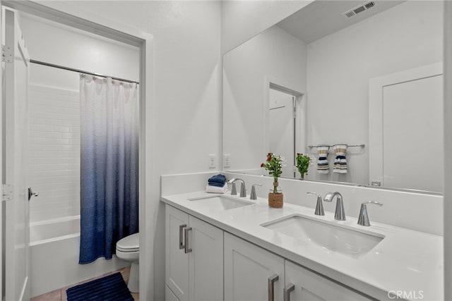 12062 Turnleaf Ave, Whittier, CA 90602 - bathroom featuring double vanity and shower / tub combo with curtain