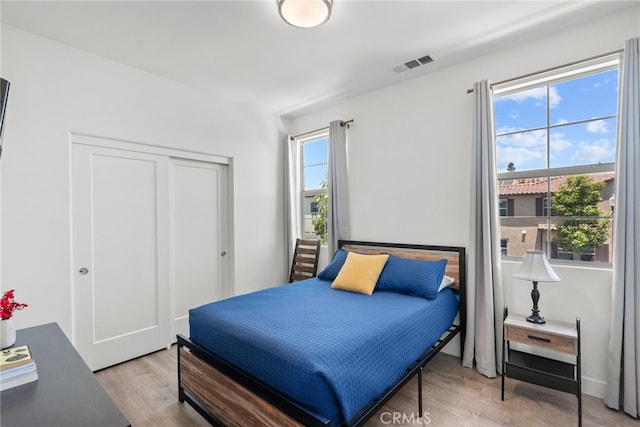 12062 Turnleaf Ave, Whittier, CA 90602 - bedroom featuring light wood-style floors and a closet