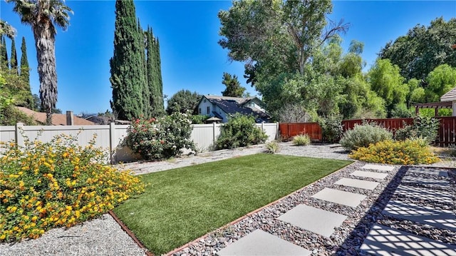 329 Van Ness Ln, Redlands, CA 92374 - photo 31