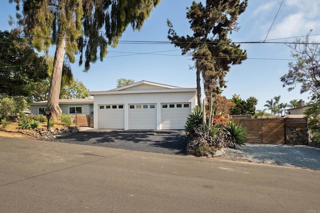 835 Cathy Ln, Cardiff By The Sea, CA 92007 - single story home featuring asphalt driveway and a garage