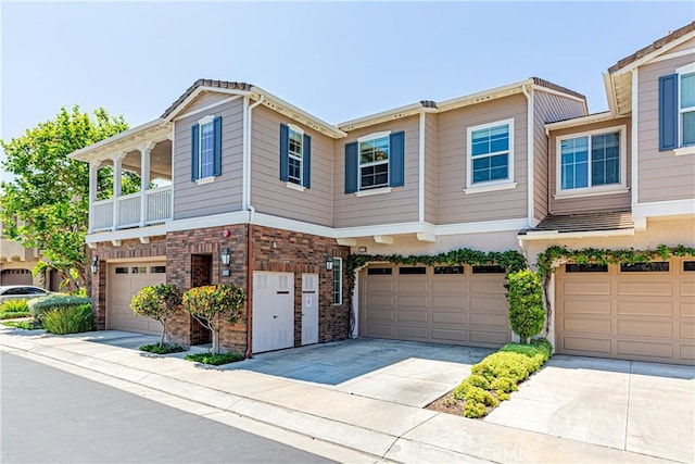 18956 Northern Dancer Ln, Yorba Linda, CA 92886 - view of front of property with an attached garage and driveway