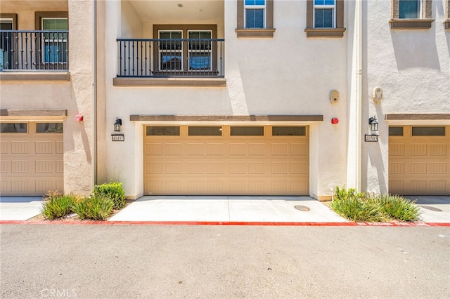 40497 Melrose Dr, Temecula, CA 92591 - view of garage
