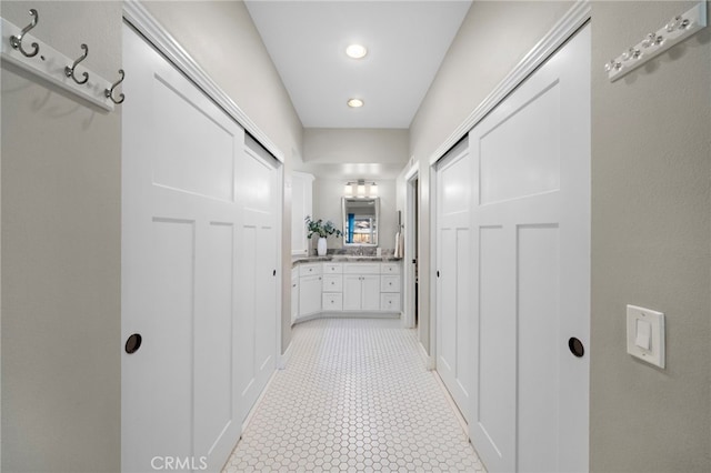 7543 E Twinleaf Trl, Orange, CA 92869 - hallway featuring recessed lighting